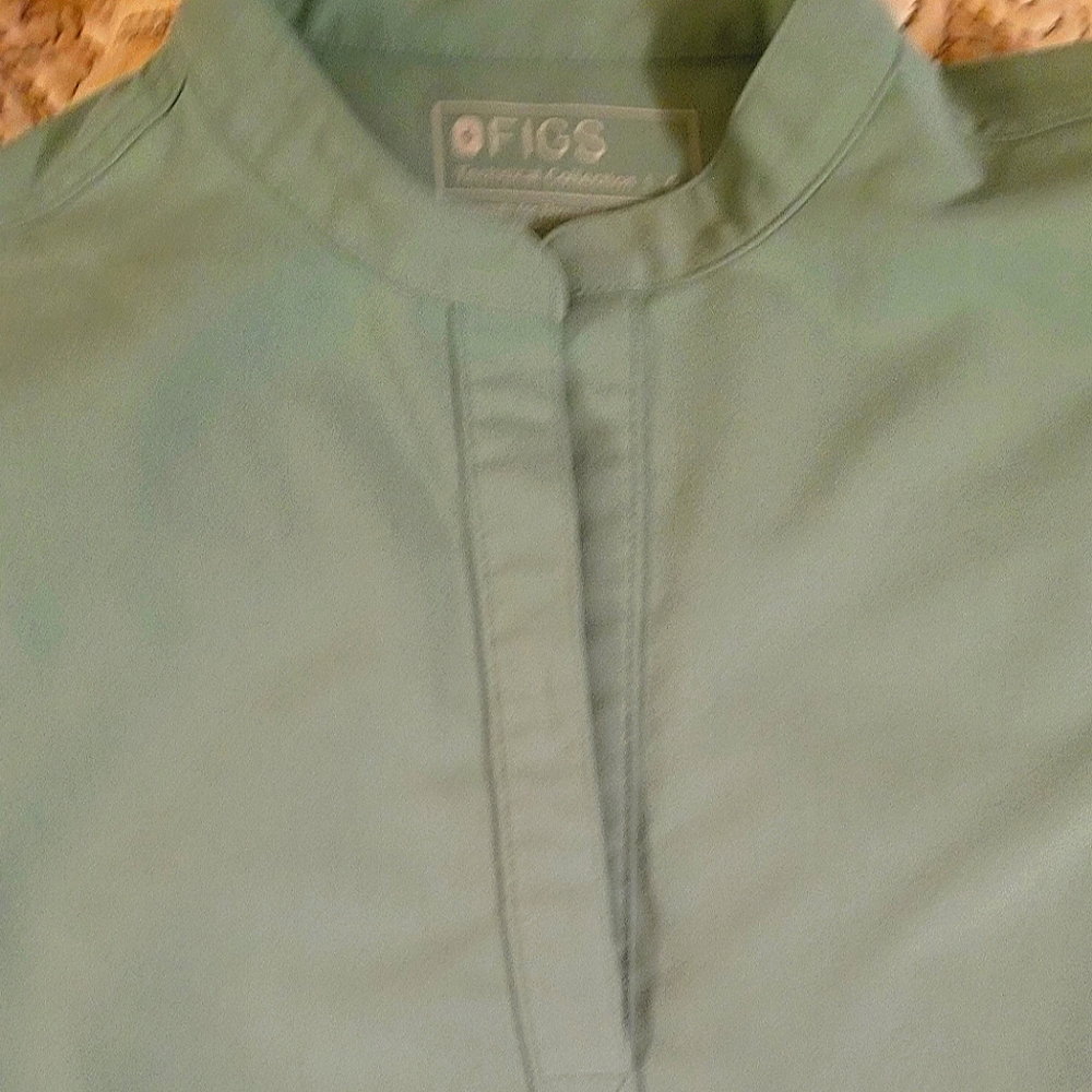 FIGS. Rafaela  scrub top